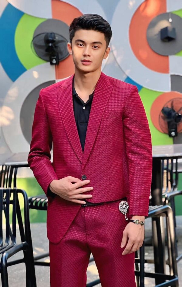 Dotted Red with half crop cut